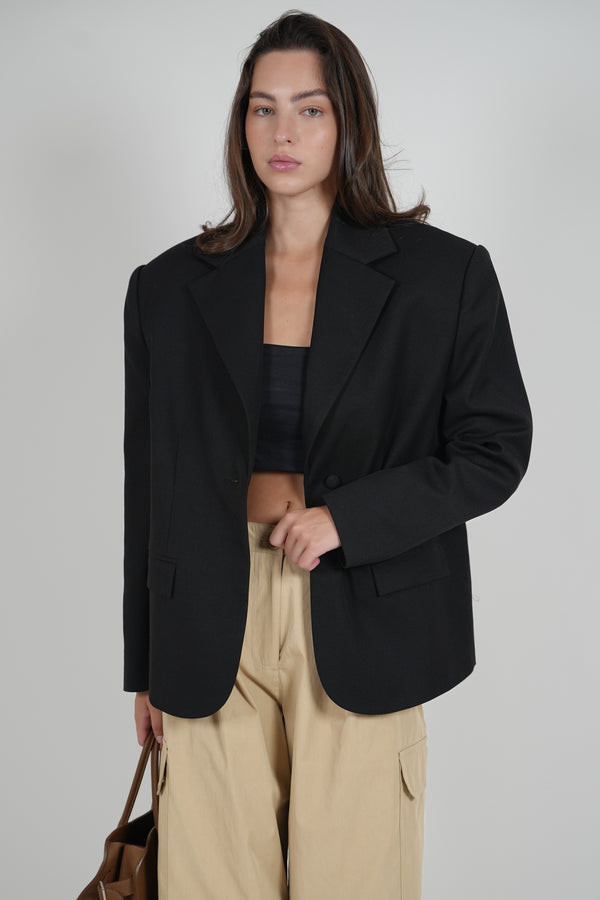 SCULPTED BLAZER