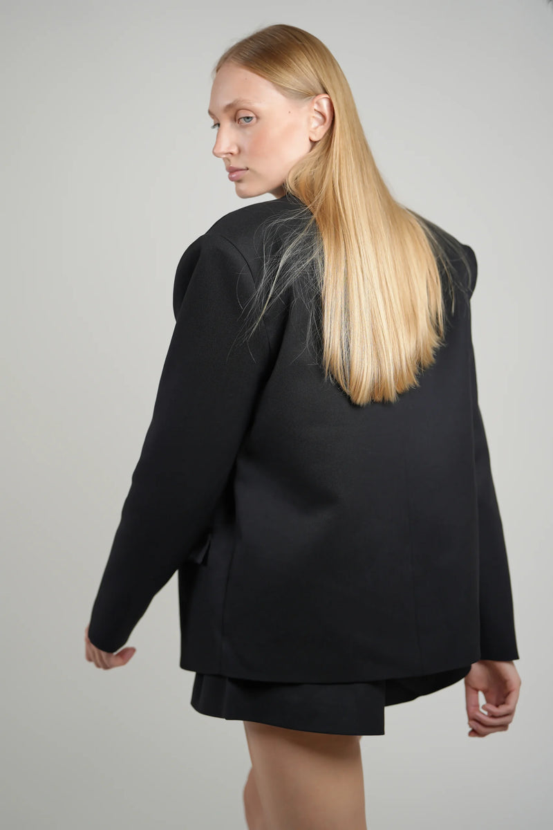SCULPTED BLAZER
