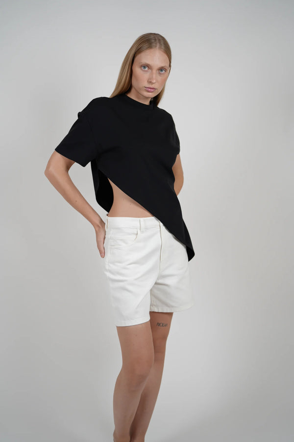 TWISTED T-SHIRT