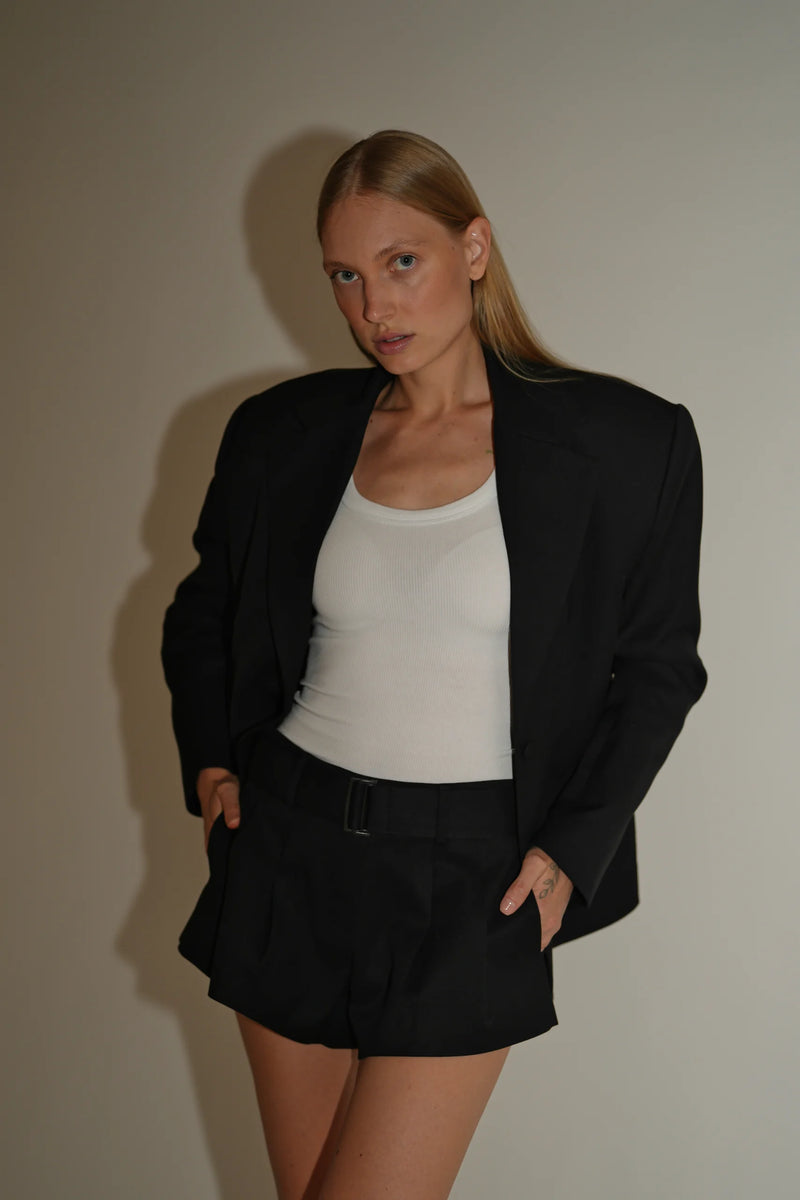 SCULPTED BLAZER