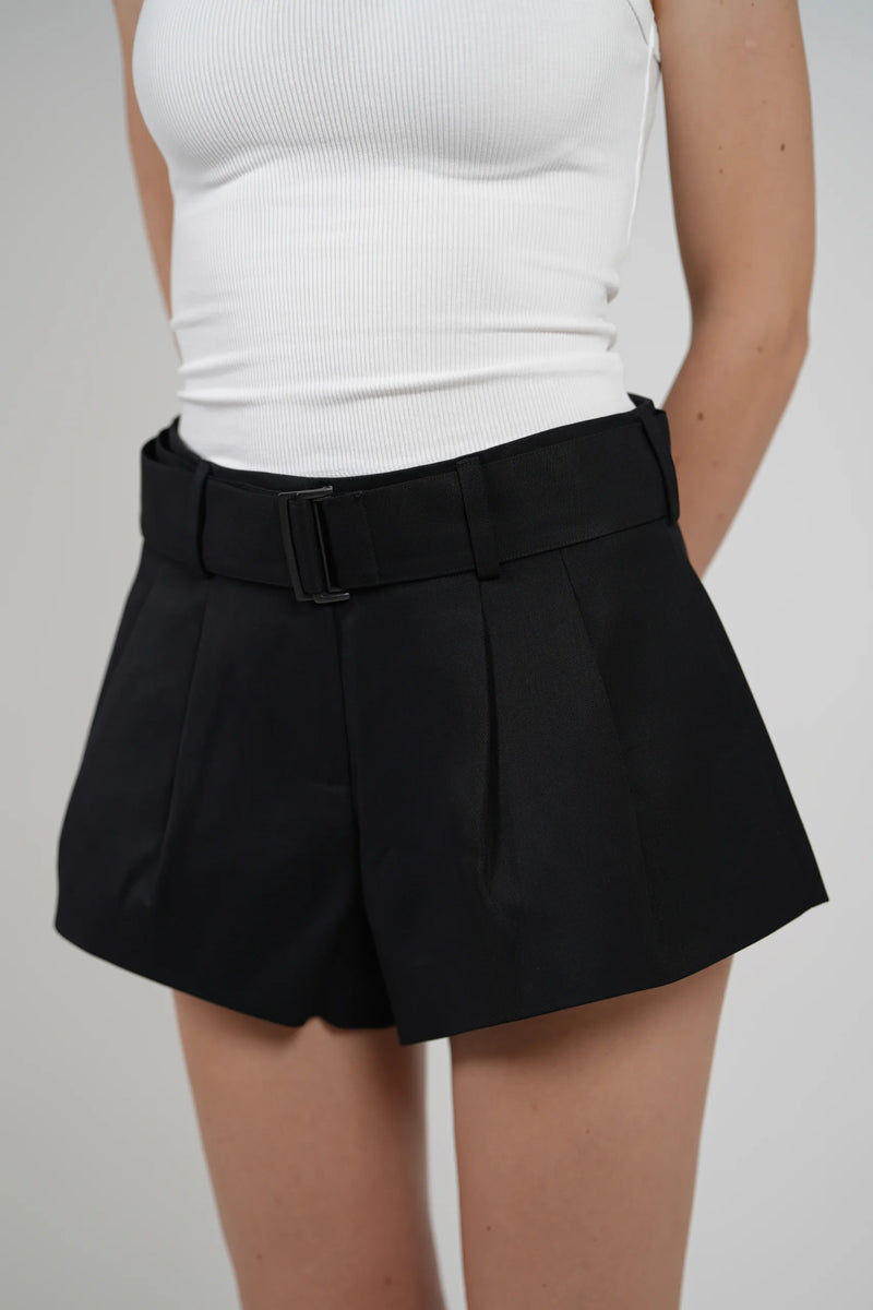 SCULPTED SHORTS