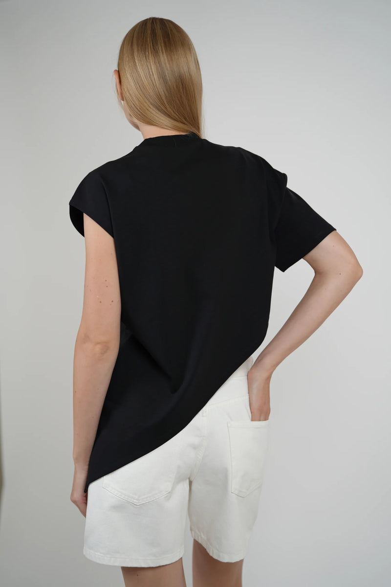 TWISTED T-SHIRT
