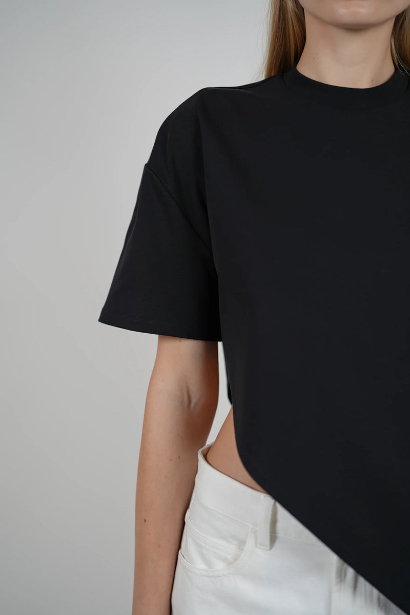 TWISTED T-SHIRT