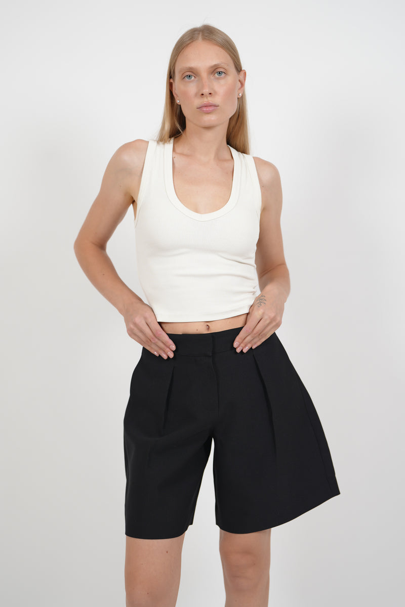 SCULPTED BERMUDA SHORTS